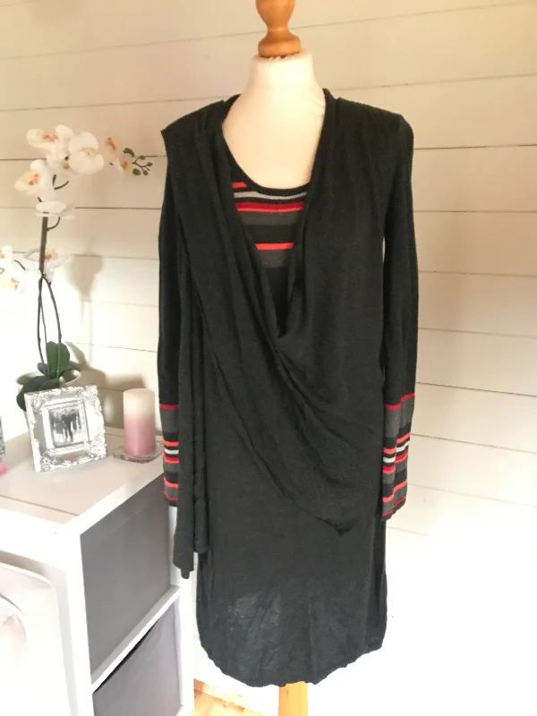 Captain Tortue New Dress Size 10/12