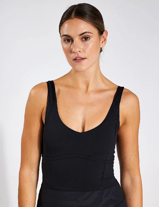 Daisy Sports Bra - Black Sporty Compression Bra